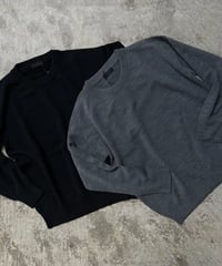crew neck wool knit