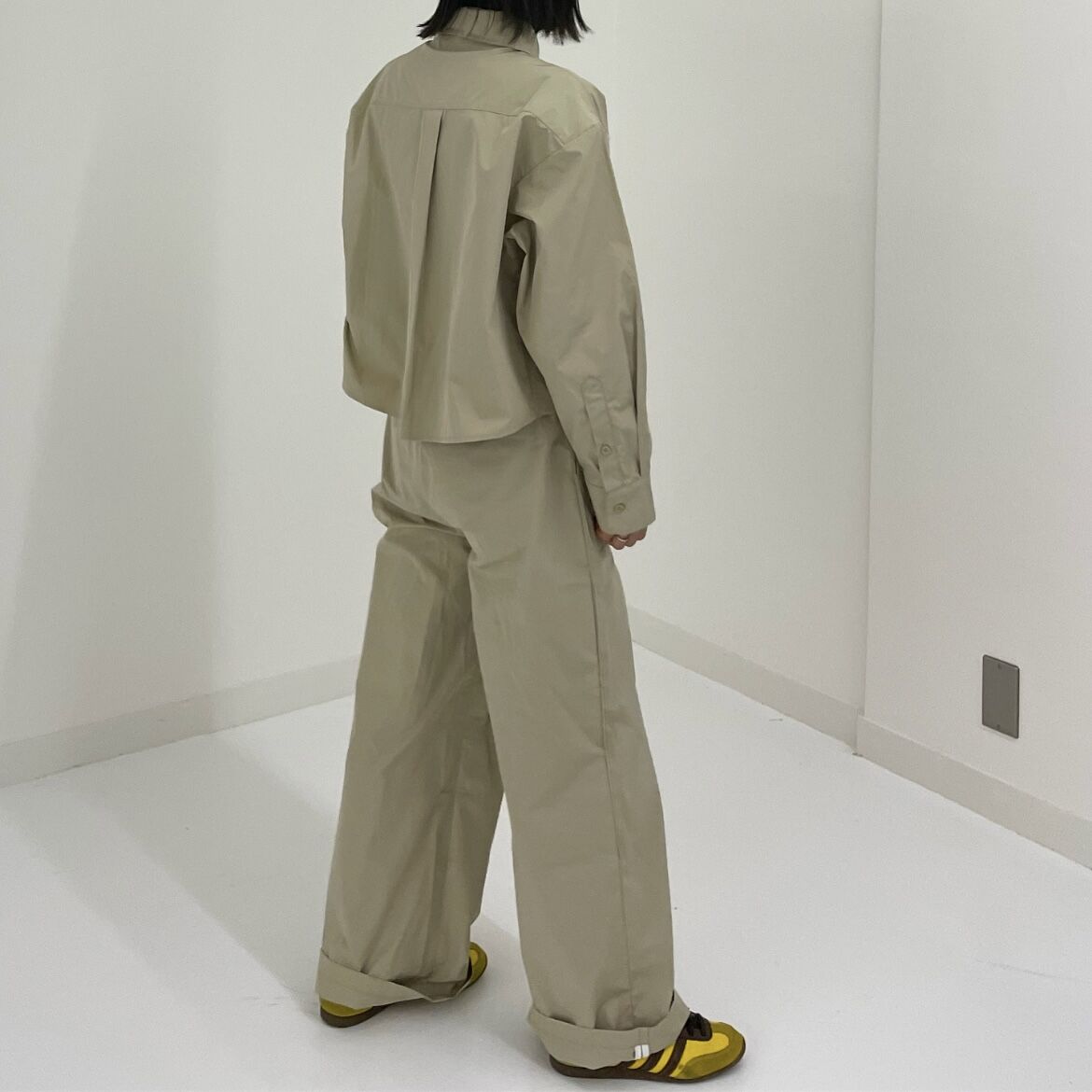 cropped shirt set-up | ok.soon