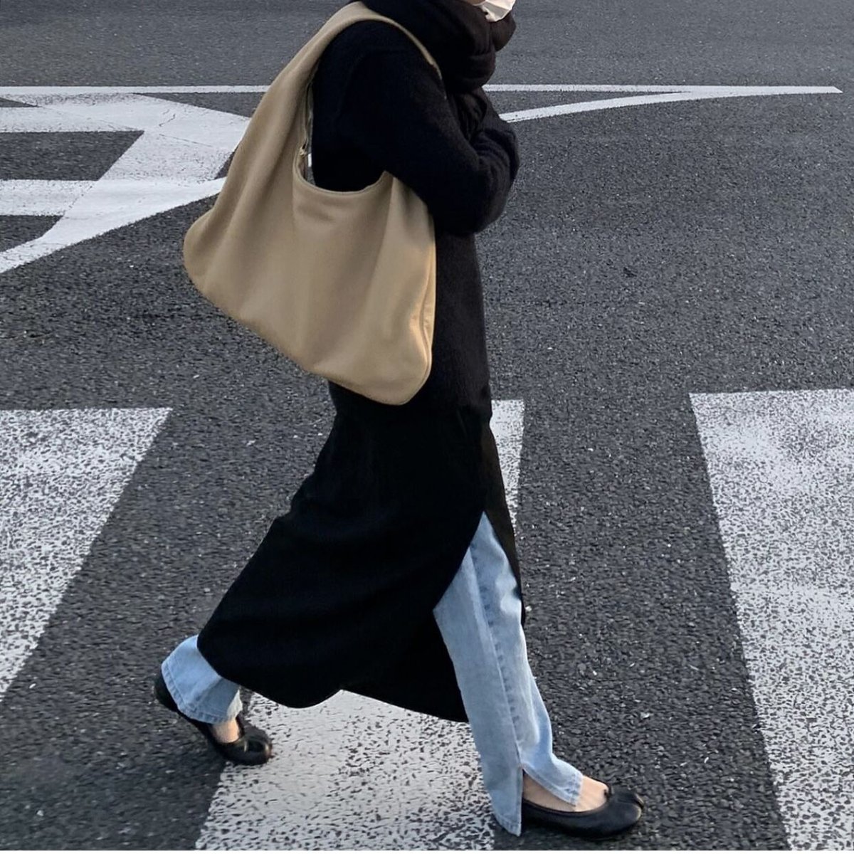 woadblue スリット入りライトブルーデニム　SIZE24 Sサイズ woadblue スリット入りライトブルーデニム SIZE24 Sサイズ