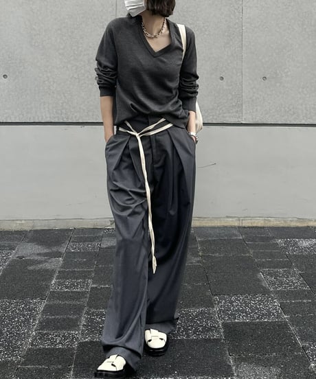 inbox pleats slacks gray