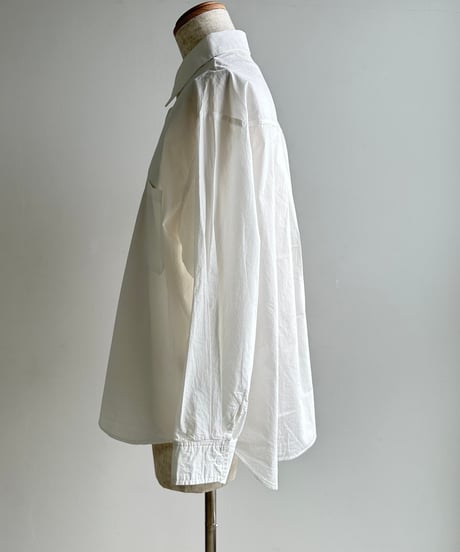 over size shirt white