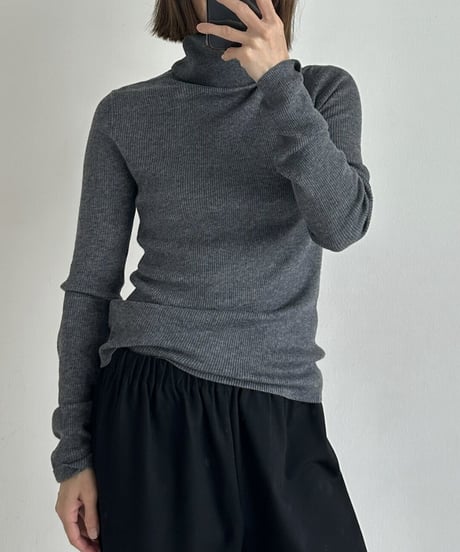 turtle neck sweater