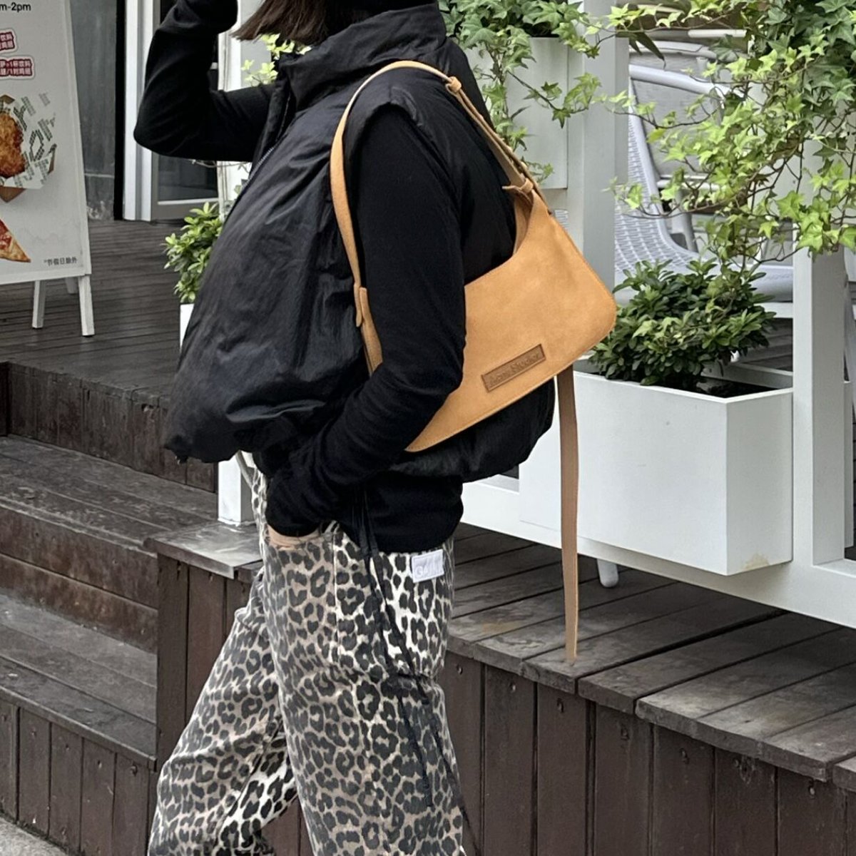 W name down vest black | ok.soon