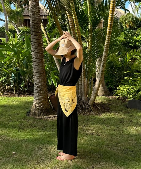 sleeveless dress