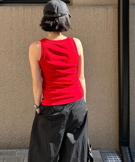 tank top red