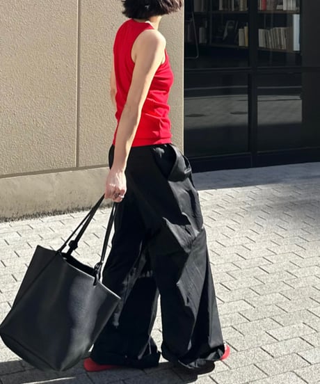 tank top red