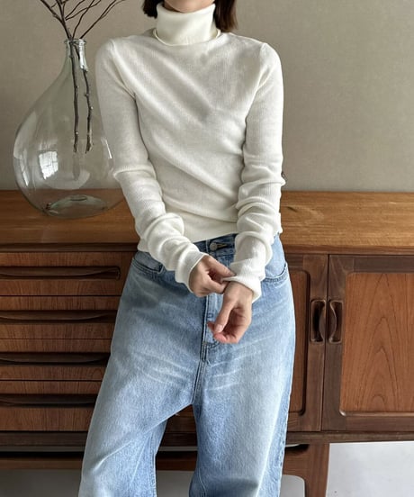 turtle neck sweater