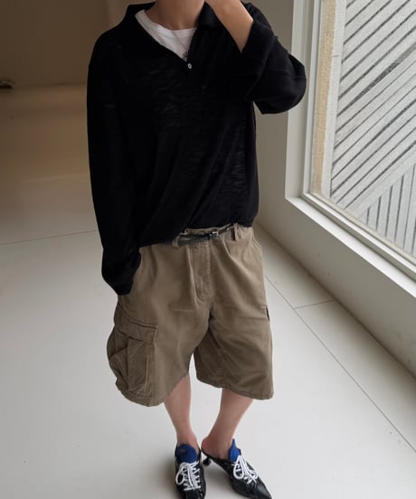 linen like open collar knit