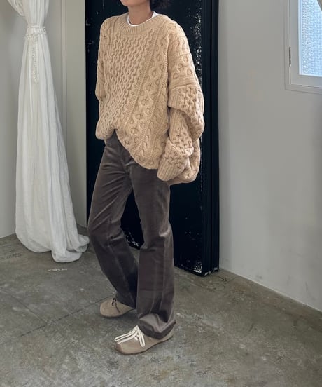 over size cable knit