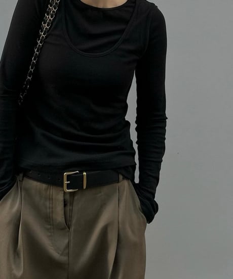 1tuck casual slacks khaki