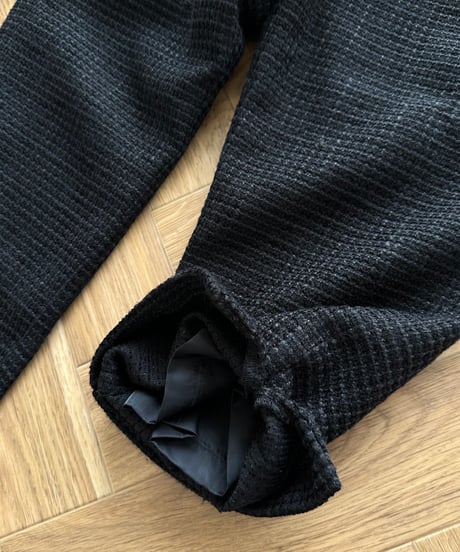 monotone tweed capri pants
