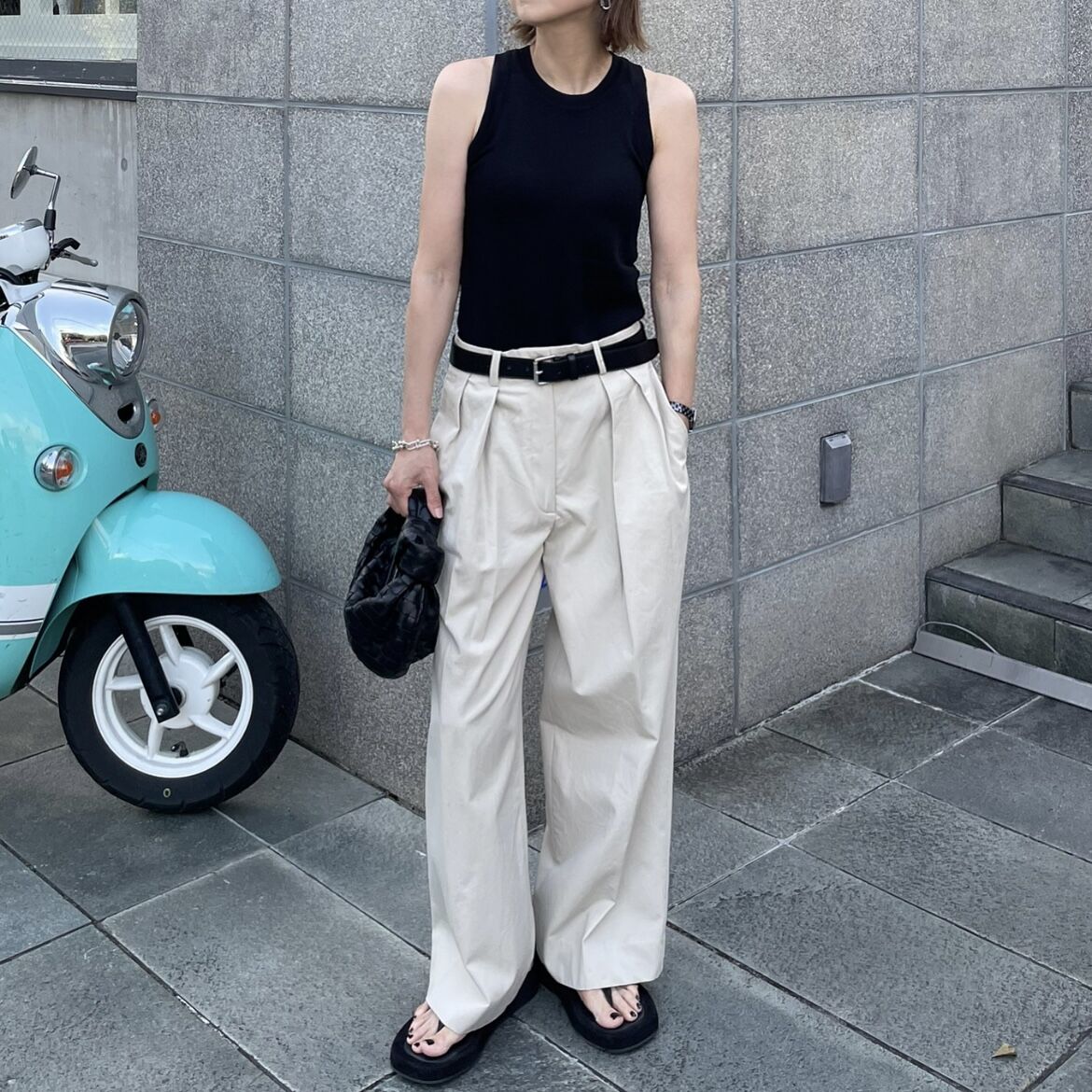 ホルターネックタンクトップwhite,black | ok.soon ホルターネックタンクトップwhite,black | ok.soon