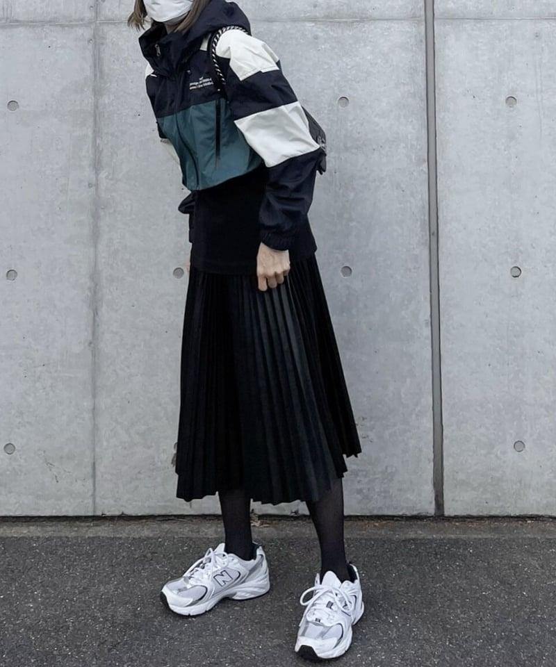 ok.sonnオクスンフェイクレザースカート fake leather pleats skirt | ok.soon