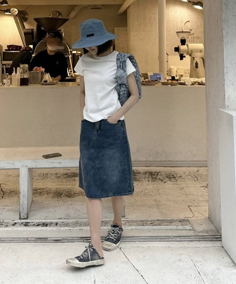 blue denim  skirt / cotton white t shirt