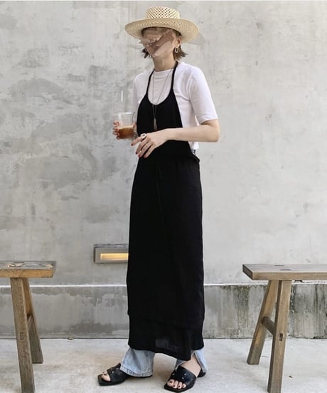basic t-shirt (white/black)