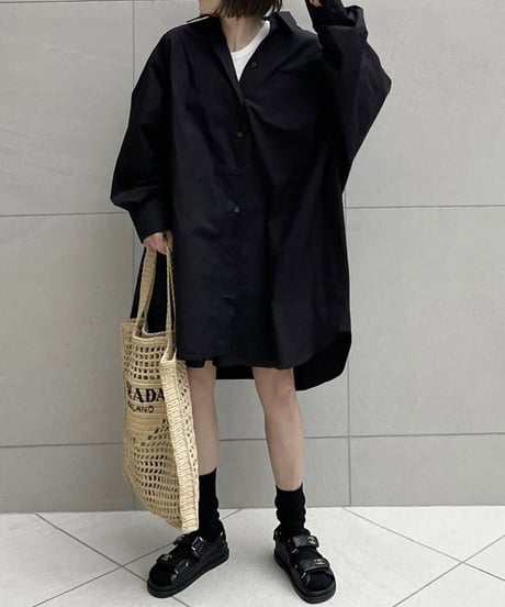 over long shirt (black)