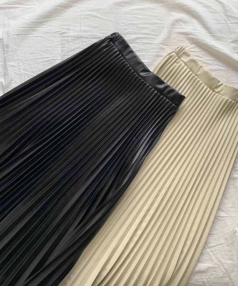 fake leather pleats skirt | ok.soon