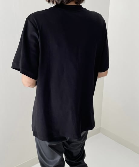 over size t-shirt (white/black)