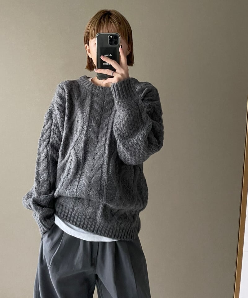 【新品・タグ付】ok.soon ケーブルニット 新品タグ付 oksoon ケーブルニット gray （cable knit(gray,ecru