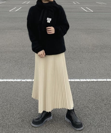 フェイクレザープリーツスカートecru