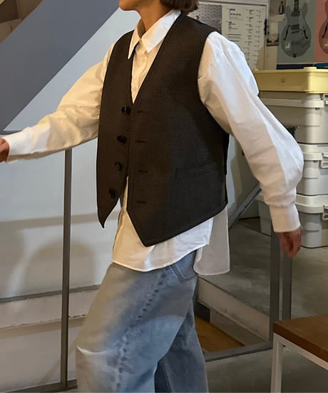 over size shirt white