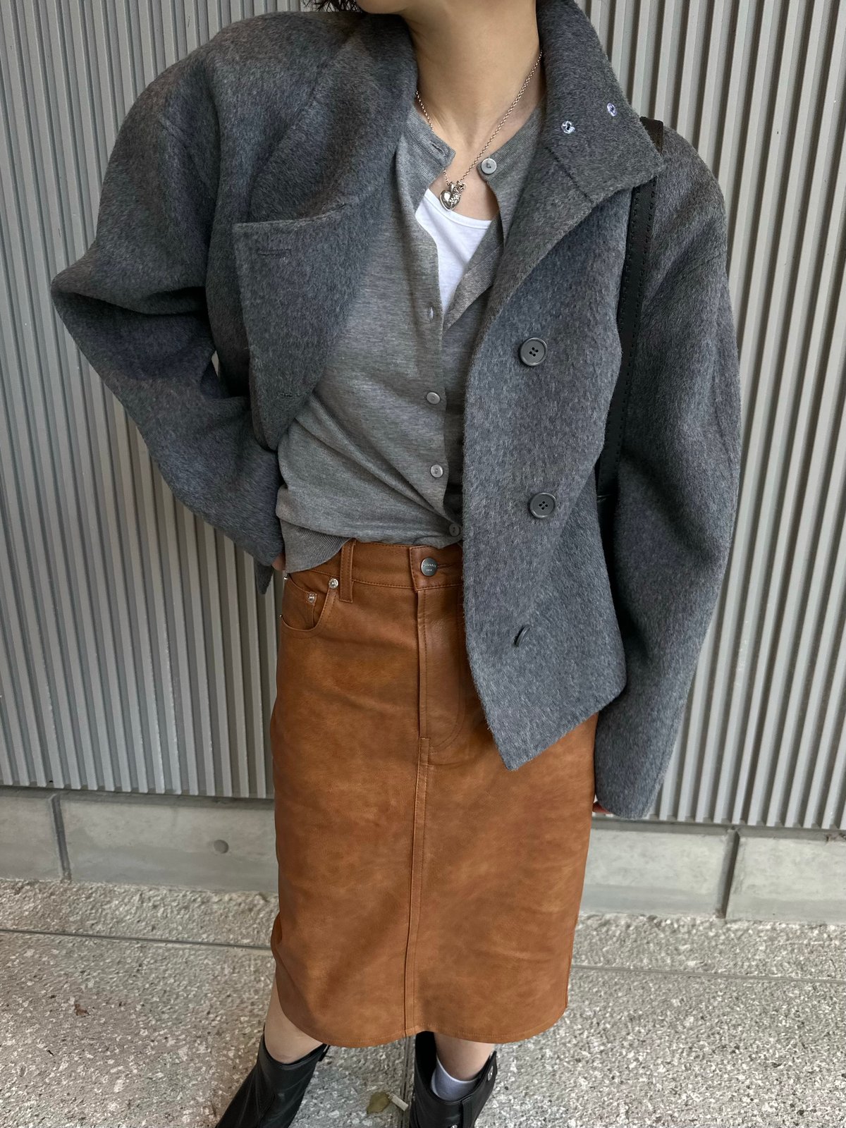 ok.soon×piccadilly faux-leather middle skirt br