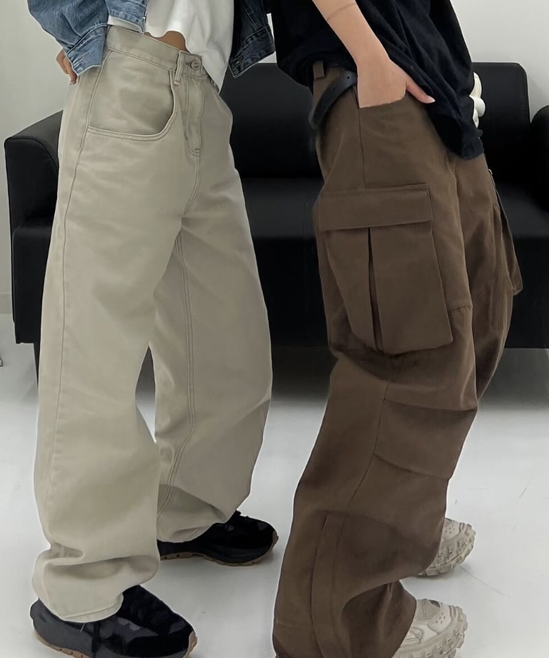 wide cargo pants(brown/black) | ok.soon wide cargo pants(brown/black) | ok.soon