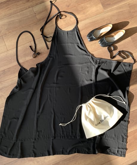 エプロンドレスblack