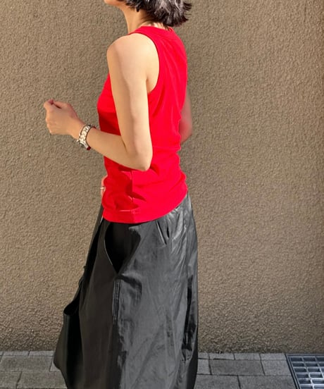 tank top red