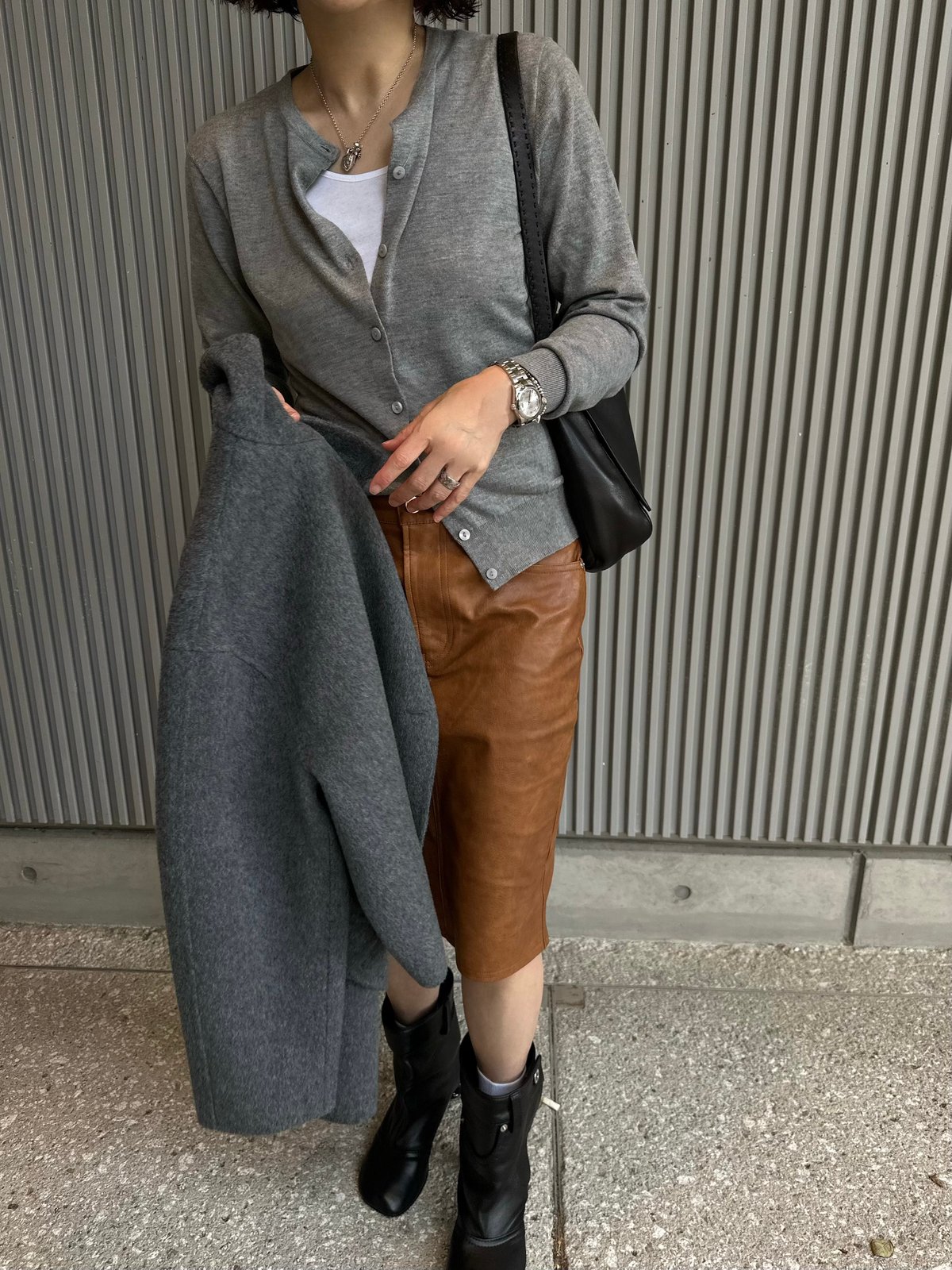 ok.soon×piccadilly faux-leather middle skirt br