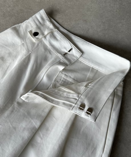 wide white pants