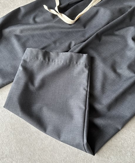 inbox pleats slacks gray