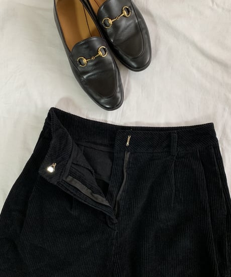 コーデュロイテーパードパンツ