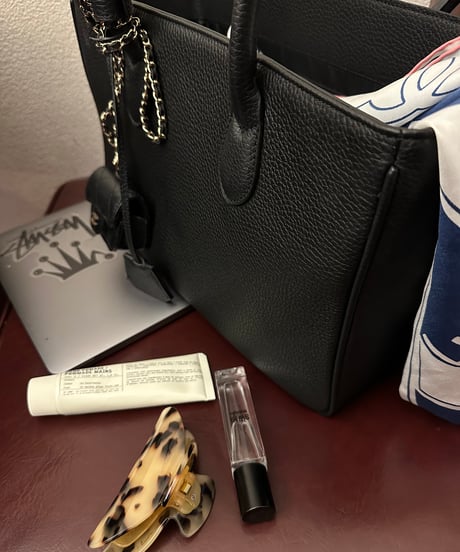 sh_2306 collaboration tote bag