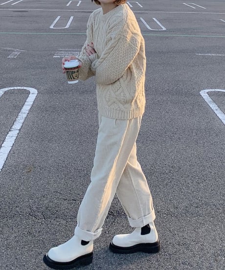 コーデュロイテーパードパンツ