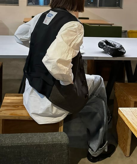 over size shirt white