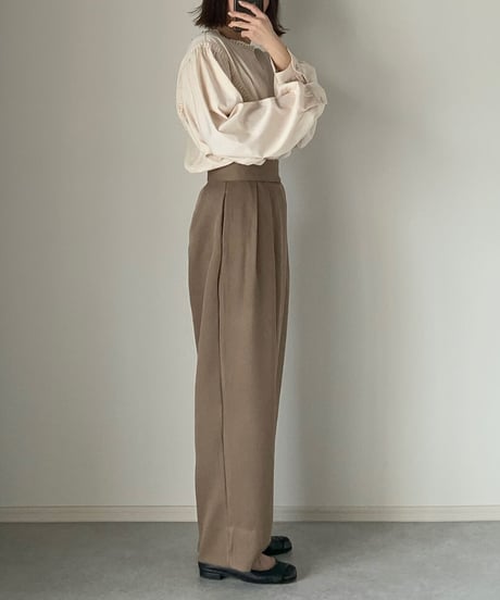 wool like wide tuck pants