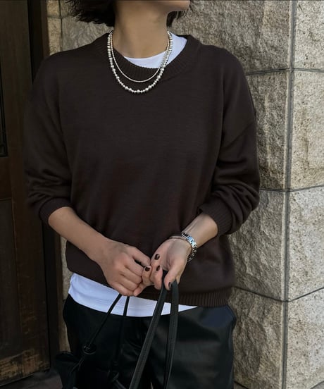 crew neck wool knit