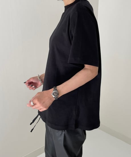 over size t-shirt (white/black)