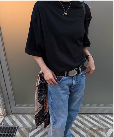 over size t shirt black