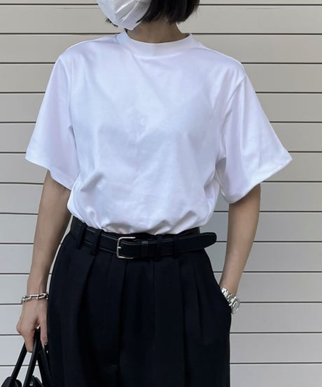 over size t-shirt (white/black)