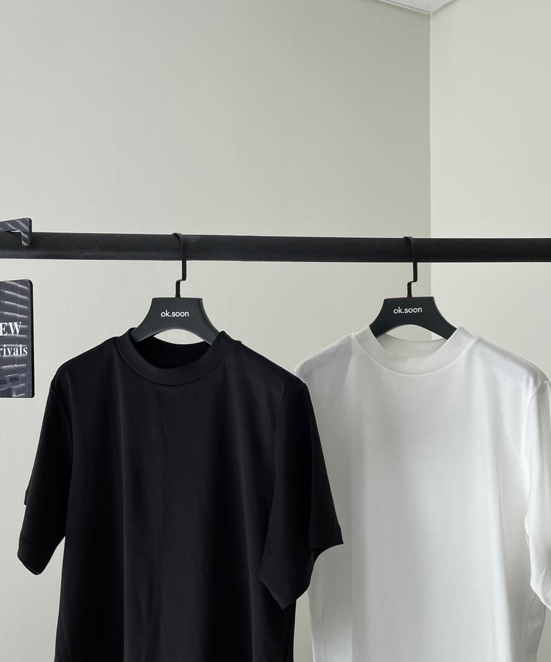 over size t-shirt (white/black) | ok.soon