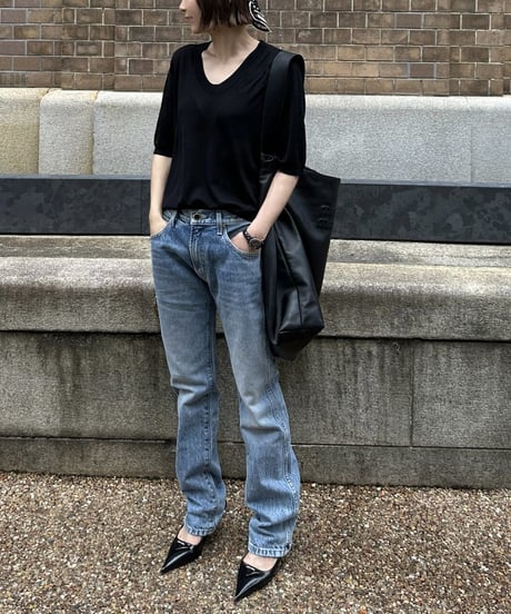 open neck half sleeve knit