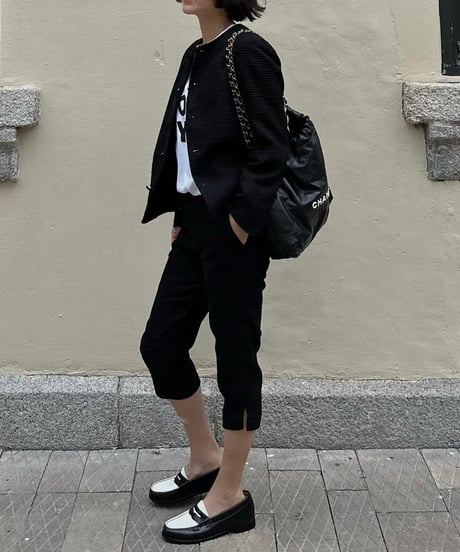 monotone tweed capri pants