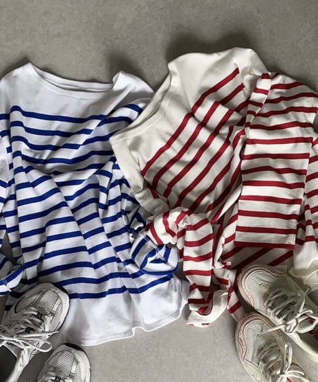 panel border tops(blue/red)