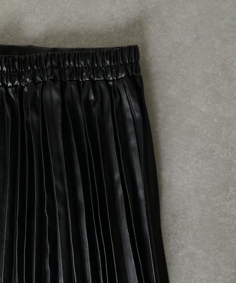 fake leather pleats skirt