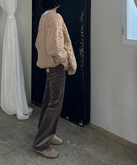 over size cable knit