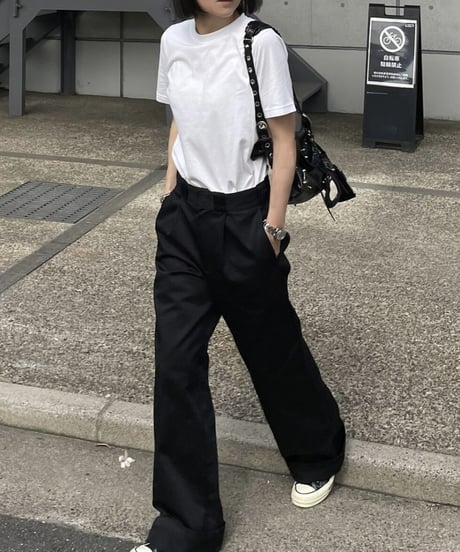 basic t-shirt (white/black)