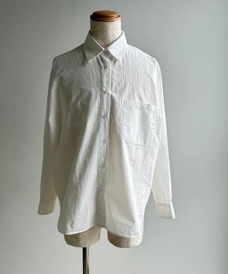 over size shirt white