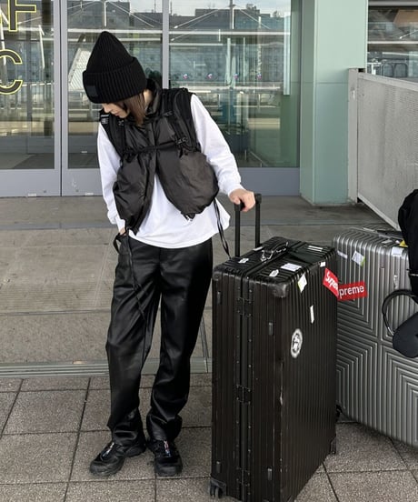 W name down vest black